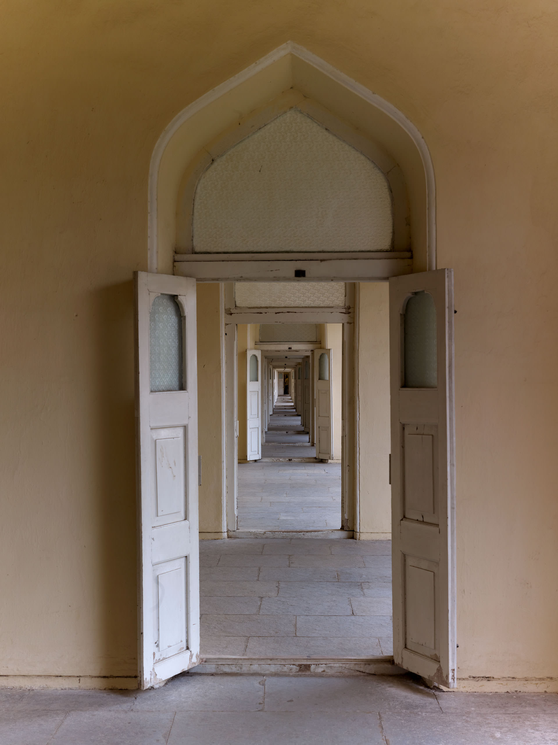 E11318 AP45 026527 j2560